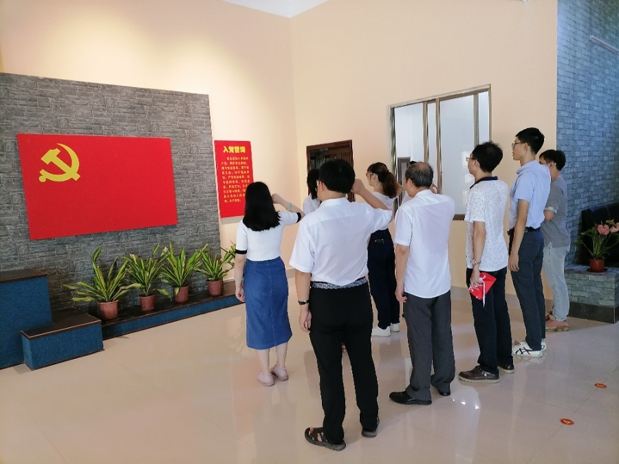 bdcc18de583968a272076b08c8662d9.jpg