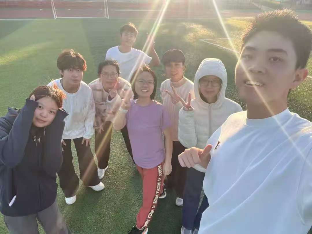 1775205542460693.jpg